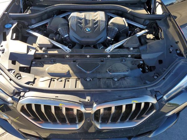 2022 BMW X6 M50i