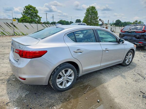 2013 ACURA ILX Hybrid TECH