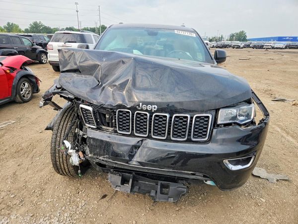 2019 JEEP GRAND CHEROKEE LAREDO 4X4
