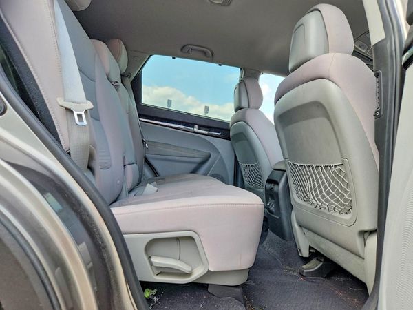 2015 KIA SORENTO GL