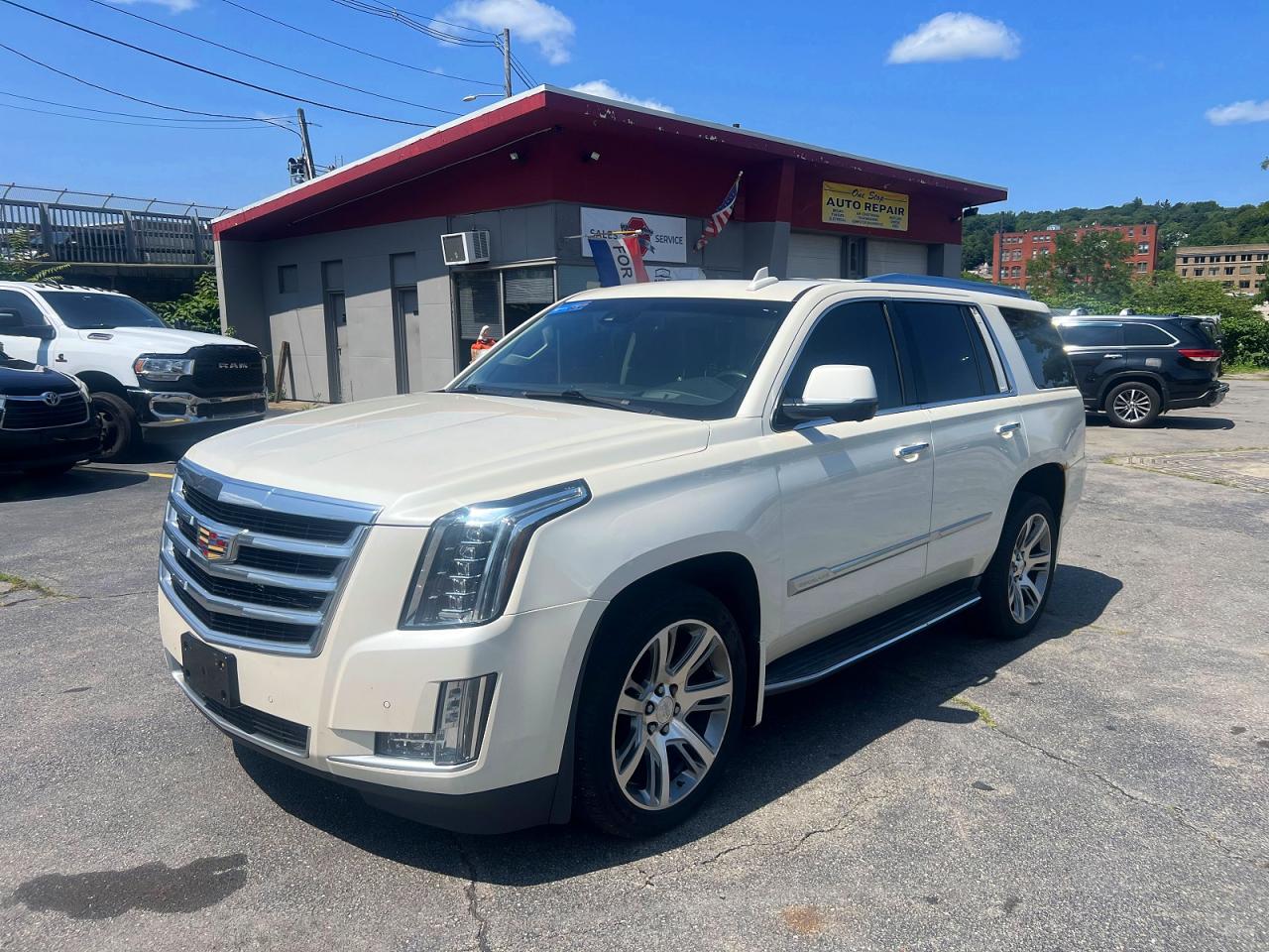2015 CADILLAC ESCALADE Premium