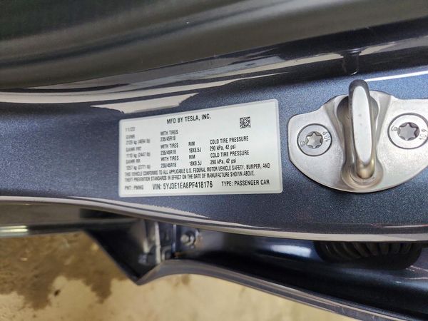 2023 TESLA MODEL 3