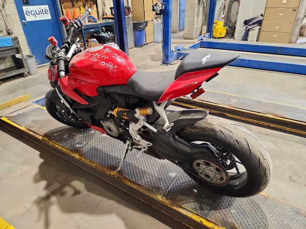 2022 DUCATI STREETFIGHTER — DSRA