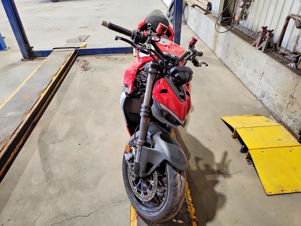 2022 DUCATI STREETFIGHTER — DIRF