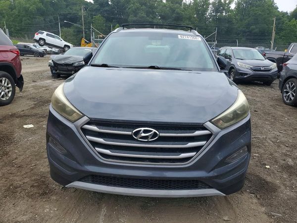 2017 HYUNDAI TUCSON