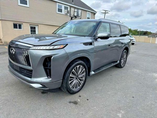 2025 INFINITI QX80