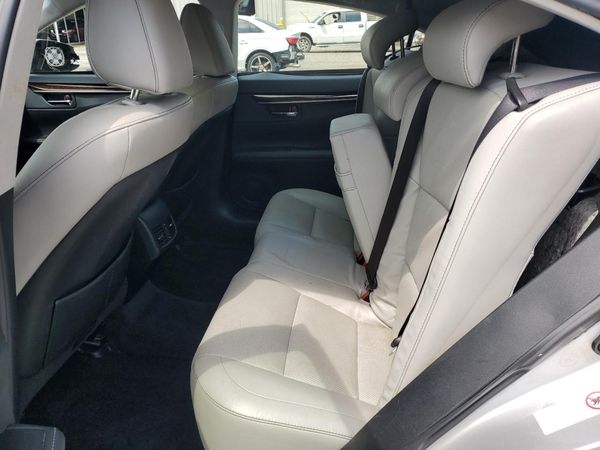 2013 LEXUS ES
