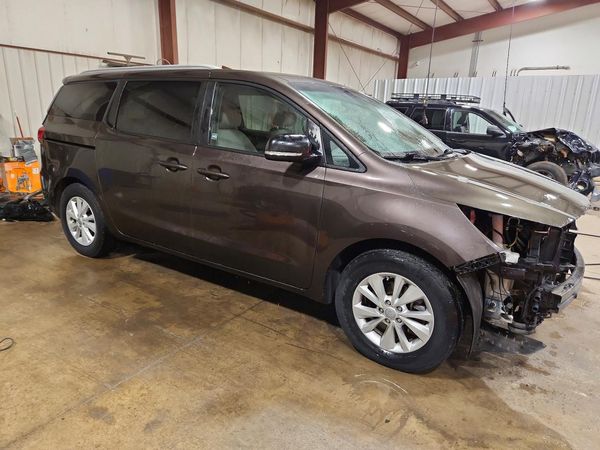 2016 KIA SEDONA LX - Middle-low