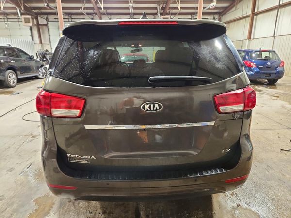 2016 KIA SEDONA LX - Middle-low