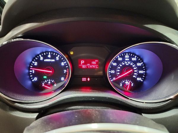 2016 KIA SEDONA LX - Middle-low