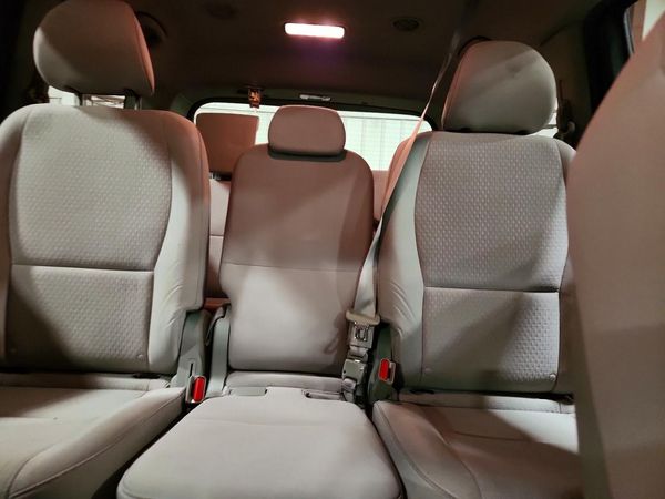 2016 KIA SEDONA LX - Middle-low