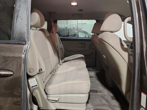 2016 KIA SEDONA LX - Middle-low