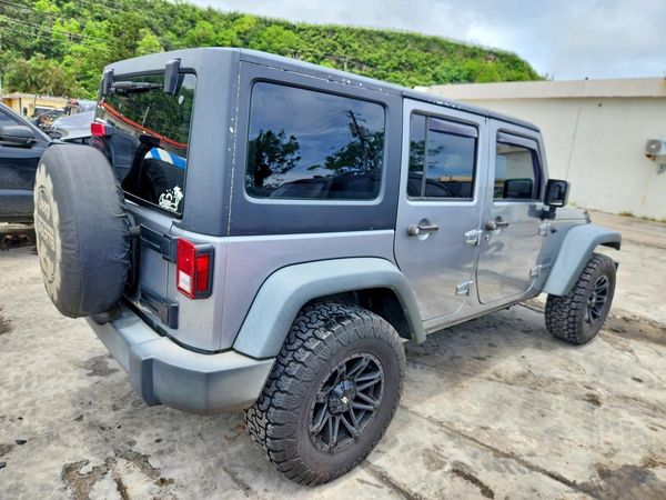2017 JEEP WRANGLER UNLIMITED SPORT 4X4