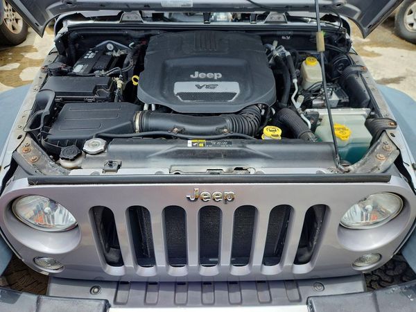 2017 JEEP WRANGLER UNLIMITED SPORT 4X4