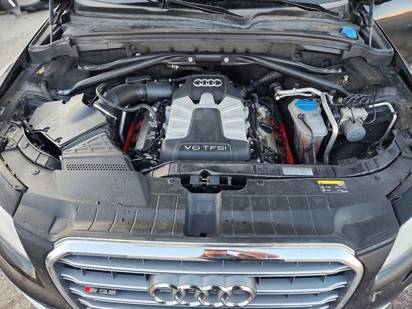 2015 AUDI SQ5 Premium Plus