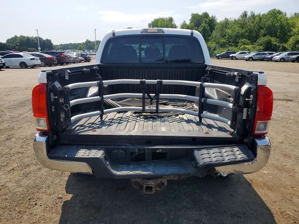2016 TOYOTA TACOMA