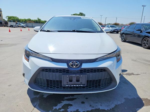 2022 TOYOTA COROLLA LE
