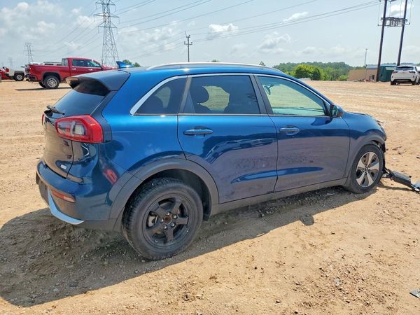 2017 KIA NIRO