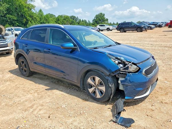 2017 KIA NIRO