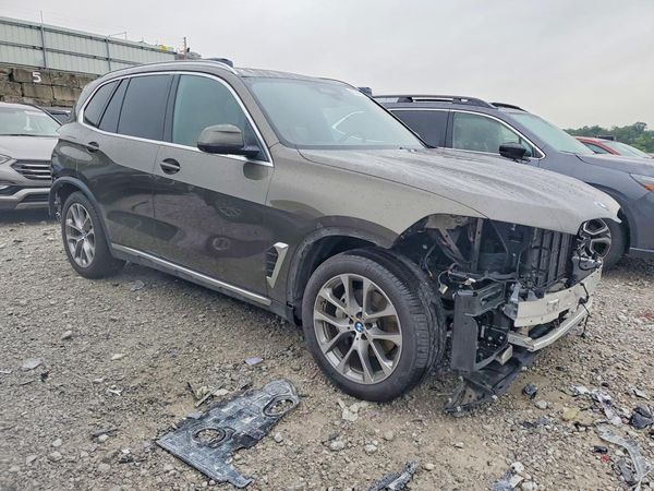 2025 BMW X5 xDrive40i