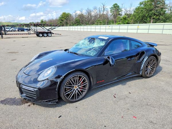 2019 PORSCHE 911