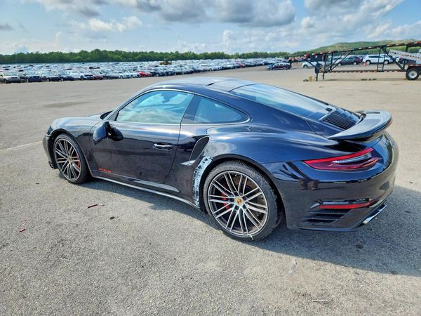 2019 PORSCHE 911
