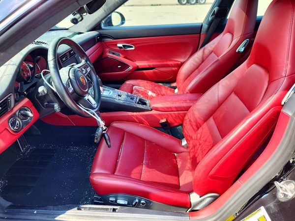 2019 PORSCHE 911