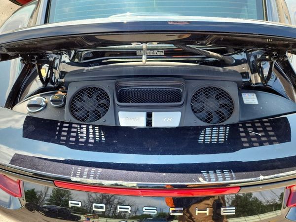 2019 PORSCHE 911