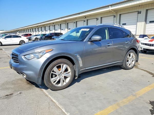 2012 INFINITI FX35 — Front 3/4