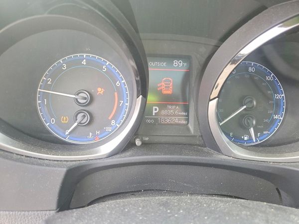 2016 TOYOTA COROLLA