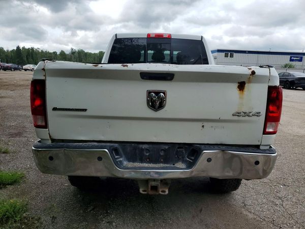 2016 RAM 2500 SLT CREW CAB 4X4