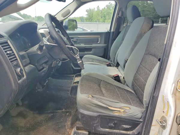 2016 RAM 2500 SLT CREW CAB 4X4