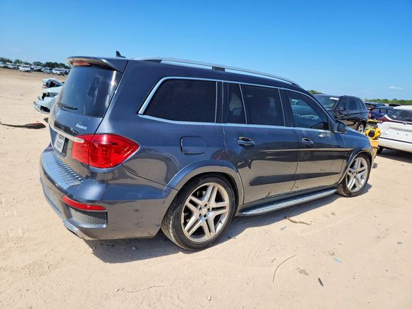2013 MERCEDES-BENZ GL GL550 4MATIC