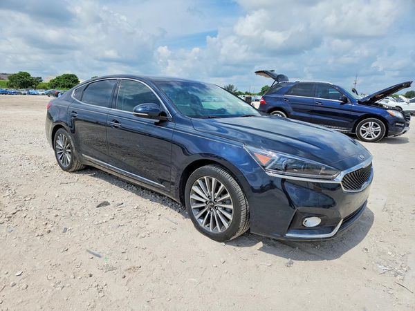 2017 KIA CADENZA