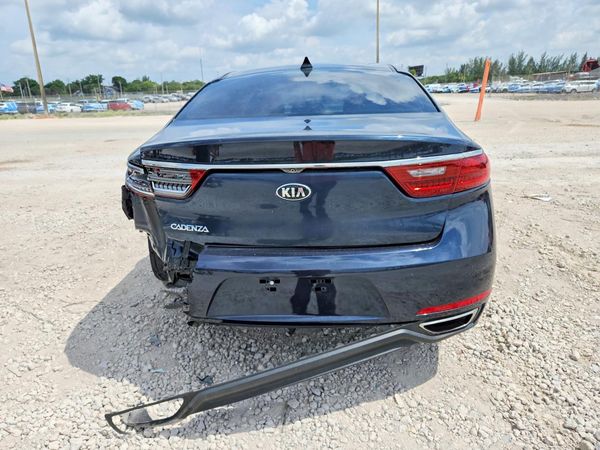 2017 KIA CADENZA