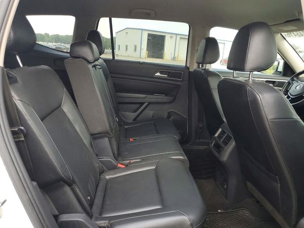 2018 VOLKSWAGEN ATLAS SE w/Technology