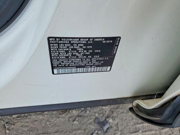 2018 VOLKSWAGEN ATLAS SE w/Technology