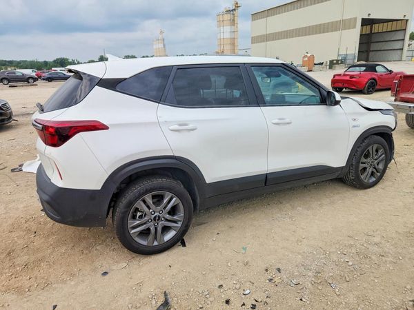 2022 KIA SELTOS LX