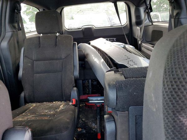 2019 DODGE GRAND CARAVAN SE