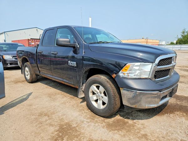 2015 RAM 1500 ST QUAD CAB 4X4
