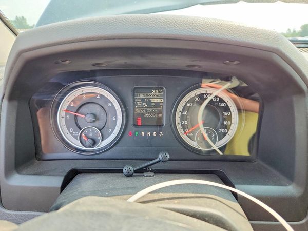 2015 RAM 1500 ST QUAD CAB 4X4