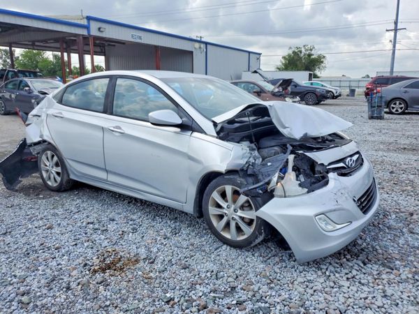 2013 HYUNDAI ACCENT GLS Premium/ SE