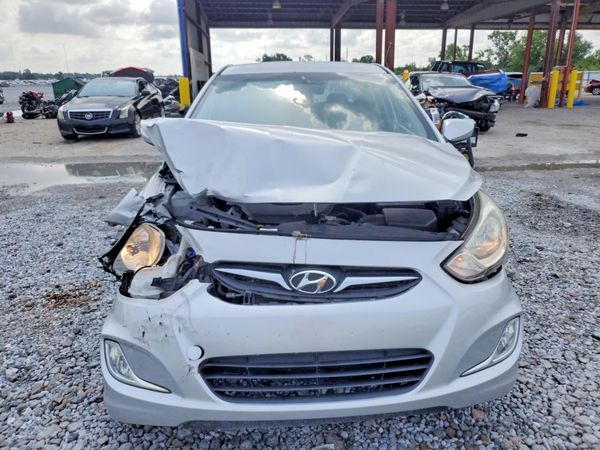 2013 HYUNDAI ACCENT GLS Premium/ SE