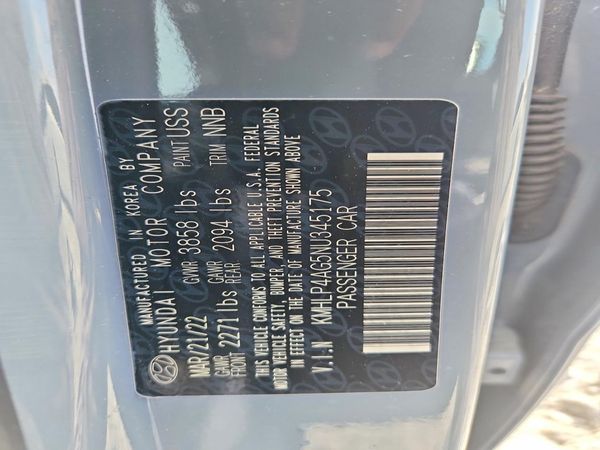 2022 HYUNDAI ELANTRA Limited