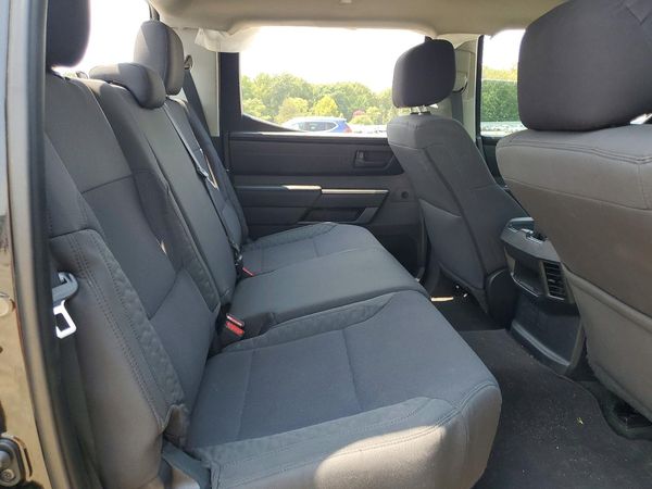 2023 TOYOTA TUNDRA SR