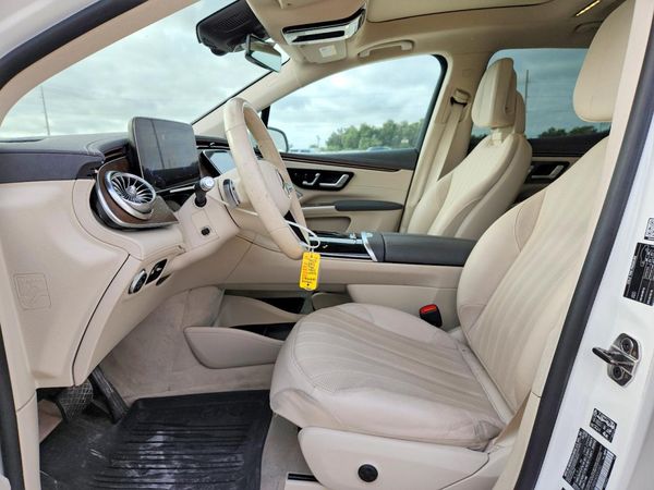 2023 MERCEDES-BENZ EQS SUV EQS450+