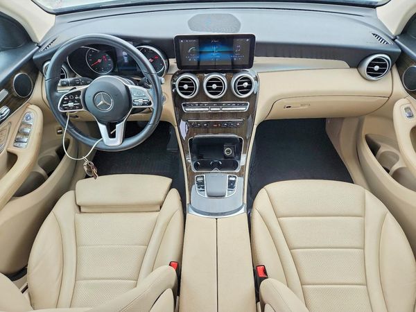 2020 MERCEDES-BENZ GLC GLC300