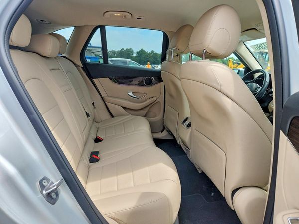 2020 MERCEDES-BENZ GLC GLC300