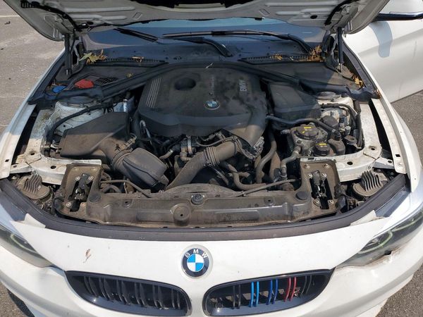 2019 BMW 4 SERIES xDrive GC — Engine bay
