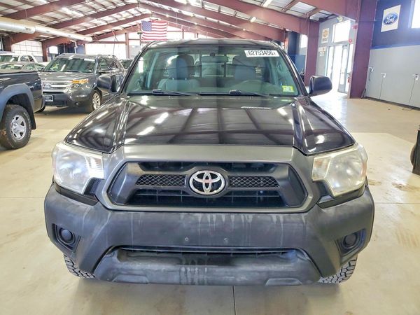 2015 TOYOTA TACOMA Delux Grade